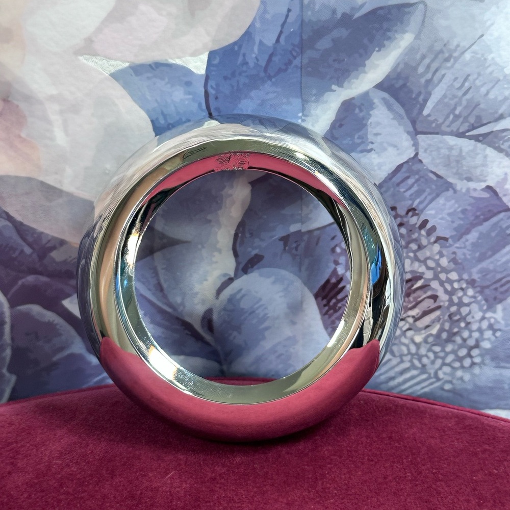 New 8 Other Reasons Bangle Bracelet in Silver metallic, chunky big - Picture 3 of 4